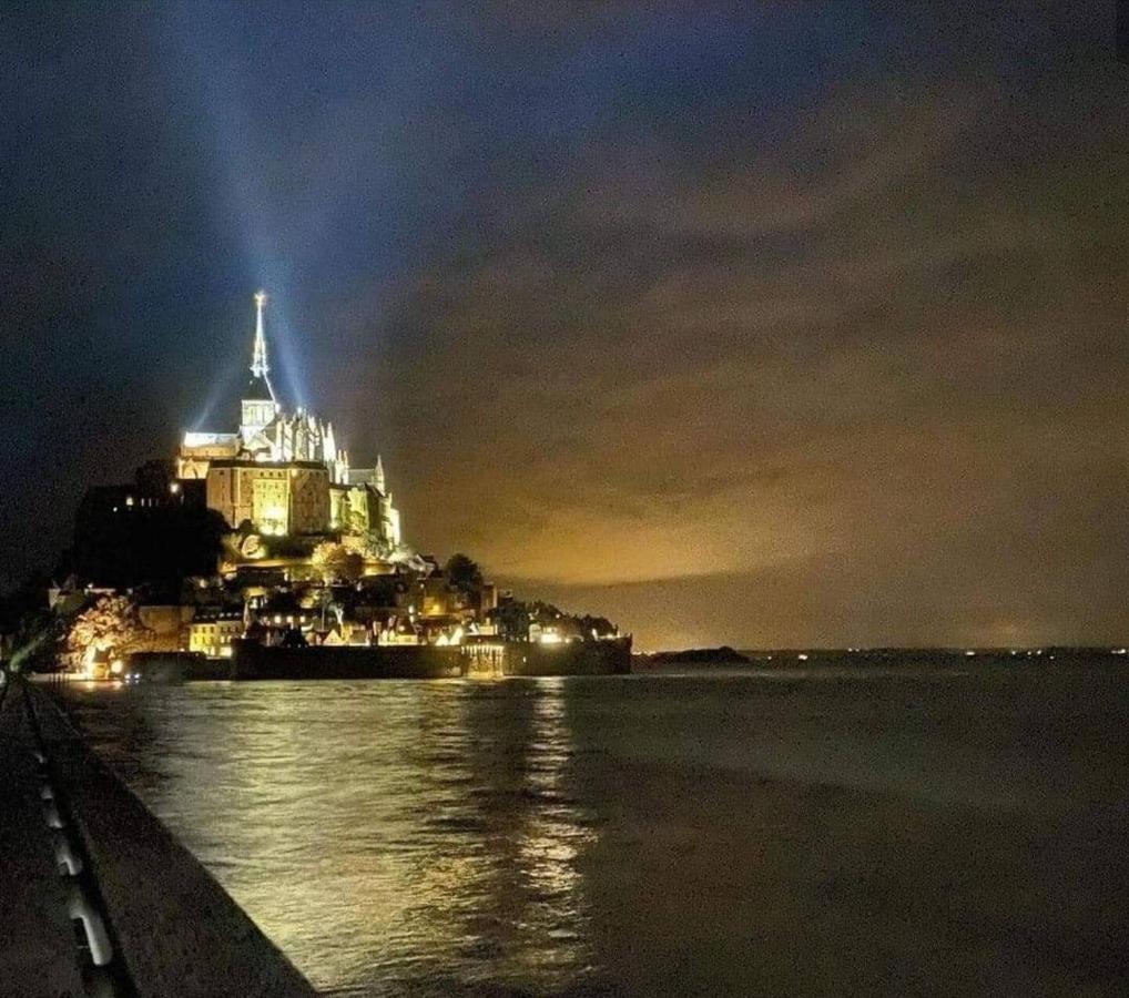Le Petit Nid Du Mont Saint Michel Leilighet Pontorson Eksteriør bilde